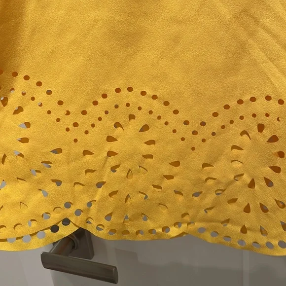 Marigold yellow short sleeve dress - Picture 2 of 3